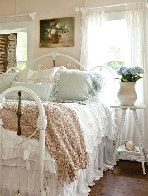 40 Shabby Chic Bedroom Ideas That Every Girl Will Love