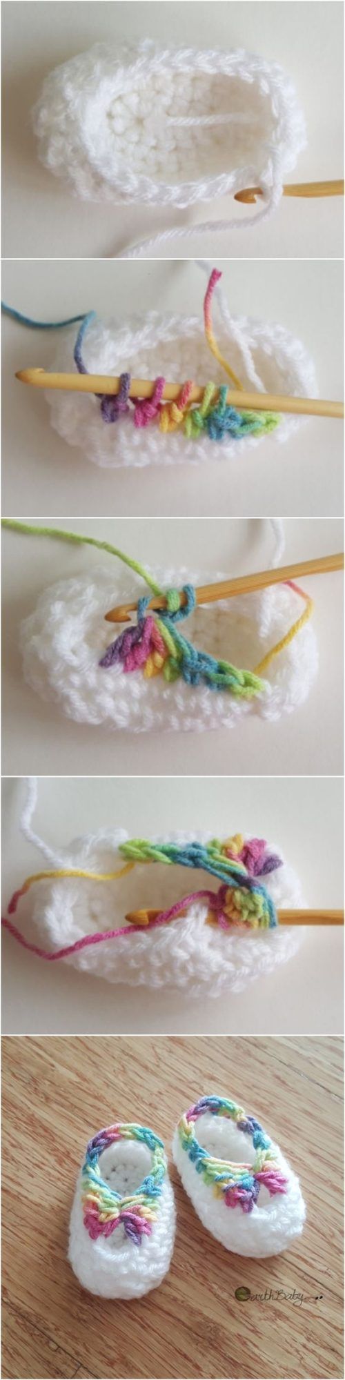 Quick Crochet Booties With Bow. 