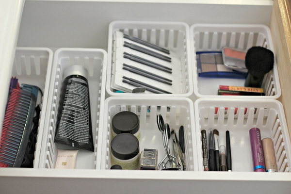 Put Baskets In The Drawers To Keep The Supplies Organized