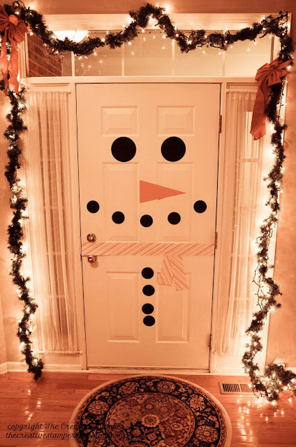 25-amazing-christmas-door-decorations-2022