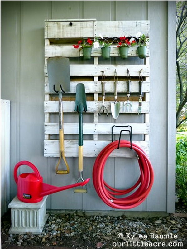 Upcycle the Old Pallet into the Storage Space of the Backyard. 