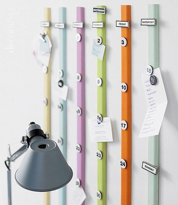 Vertical Magnetic Calendar. 