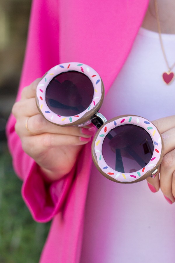 And DIY Donut Sunglasses to Match the Floppy Hat. 