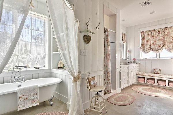 Comfy Shabby Chic Bathroom In White With Claw-Foot Bathtub 