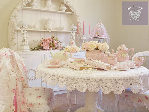 Girly and Shabby Chic Dining Room Decorations. 