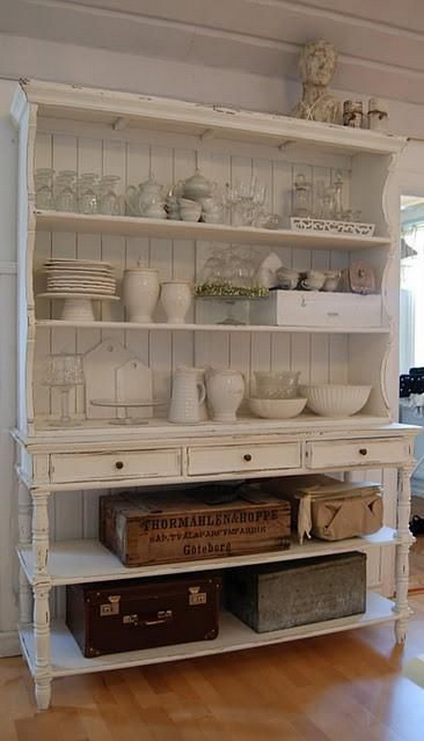 Cream White Shabby Chic Kitchen Shelving. 