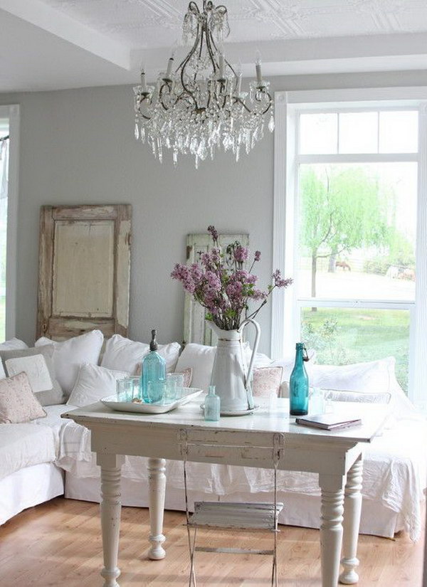 Clean and Elegant Shabby Chic Living Room