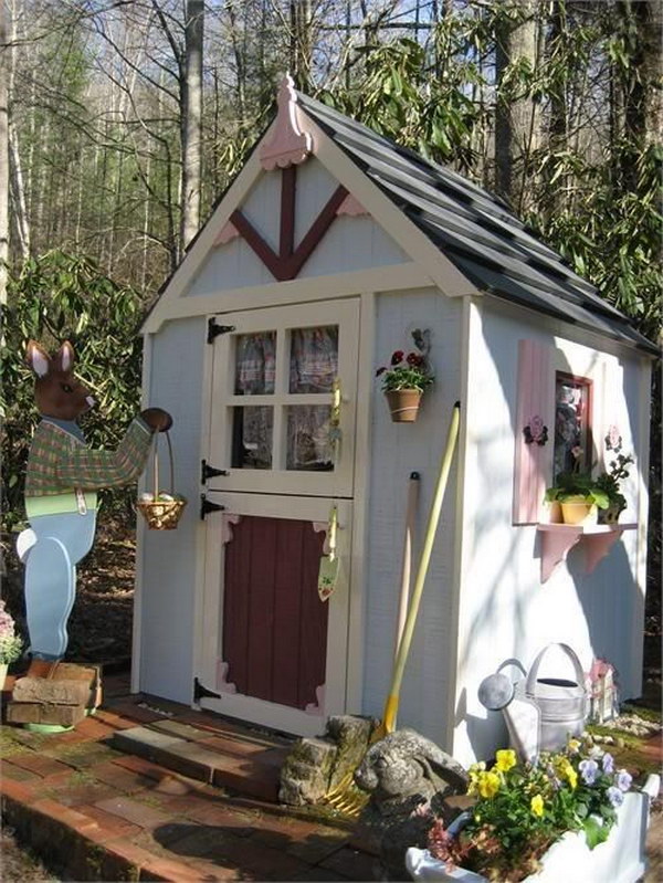 Sweet Cottage Shed. 