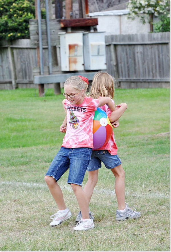 Beach Ball Race. 