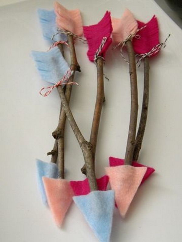 DIY Twig Arrows. Fun crafts to do with kids on valentine's day.