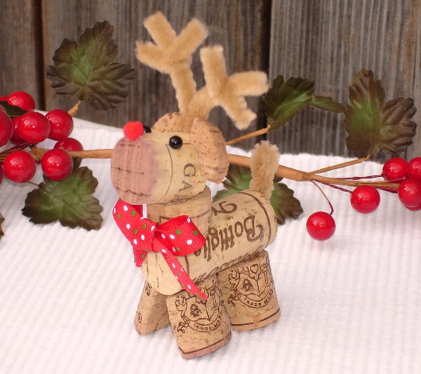 Wine Cork Art Reindeer. 