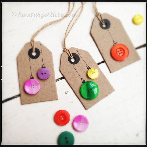 Button Ornaments Gift Tags. 
