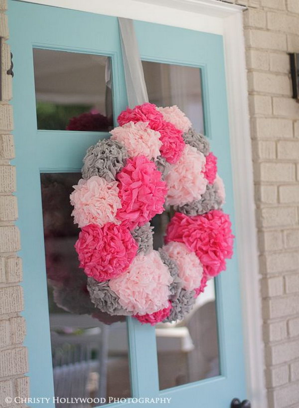 DIY Tissue Paper Pom Pom Wreath 