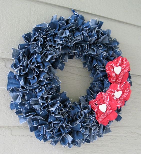 Jeans Rags Wreath. 