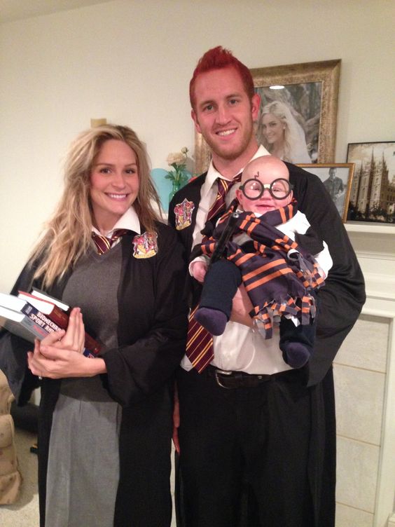 Harry Potter Family Costumes. 