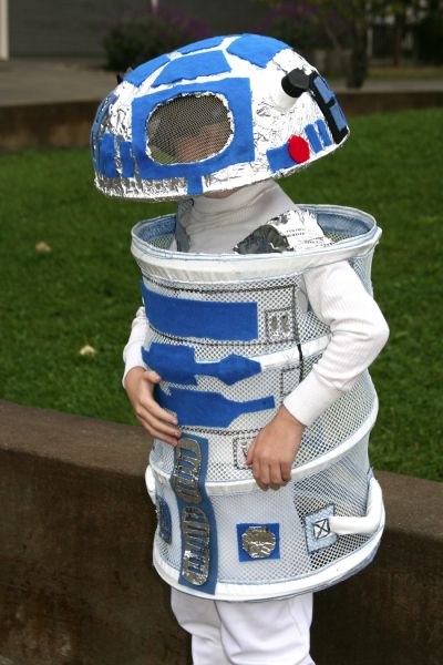 Star Wars R2D2 Costume from Laundry Hamper. 
