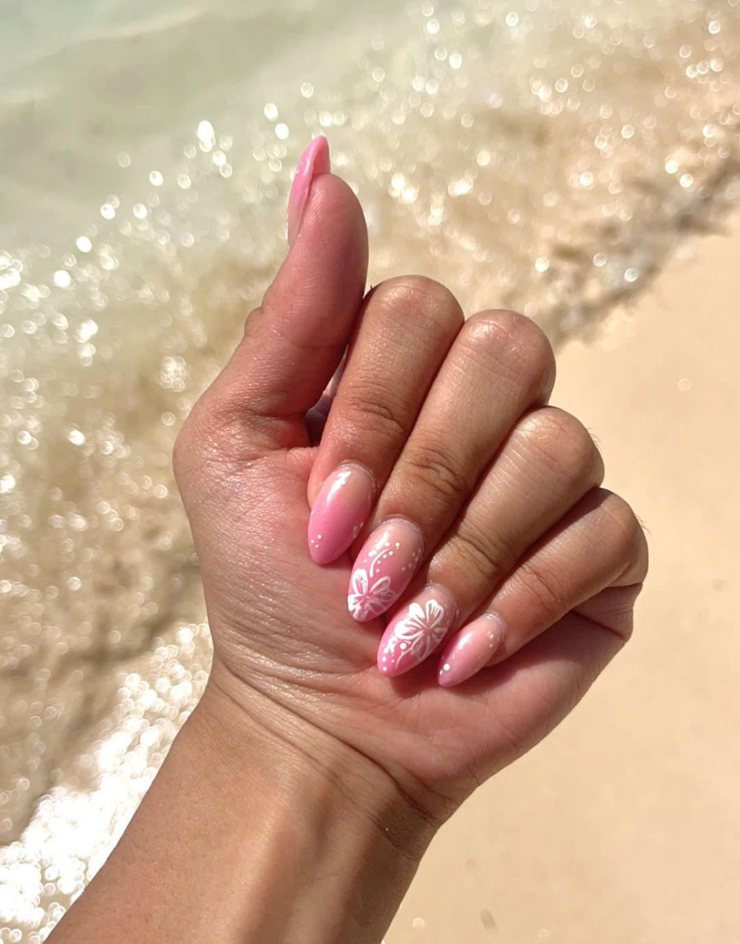 Hibiscus Pink Nails. 